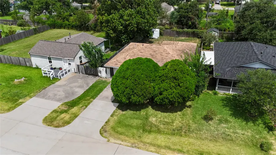 2614 7th Avenue N, Texas City, TX 77590 - #2