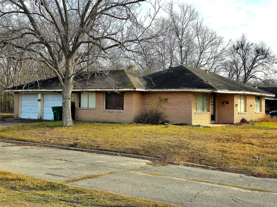 2962 Almeda Plaza Drive, Houston, TX 77045 - Image #3