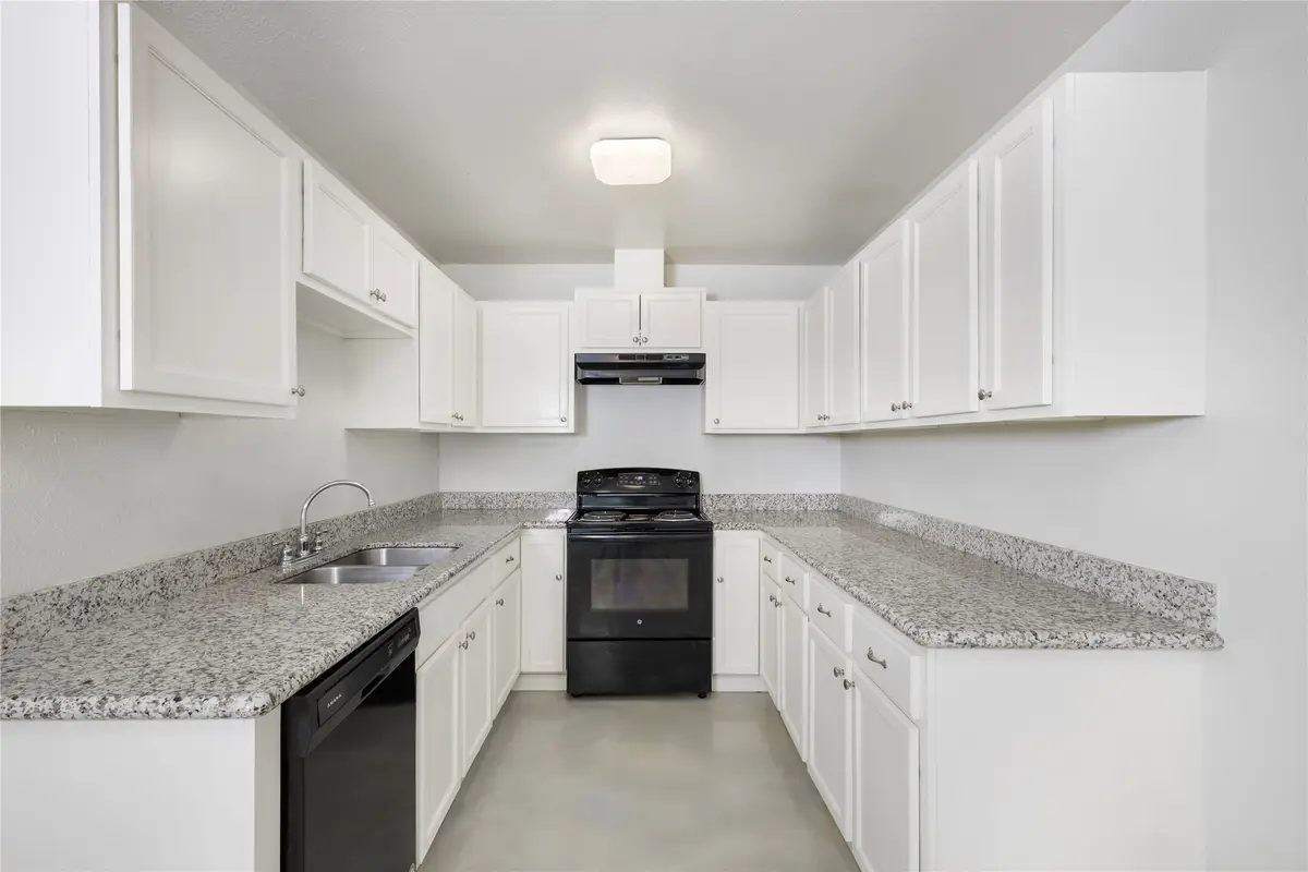 638 Luke Street, Dayton, TX 77535 - Image #1