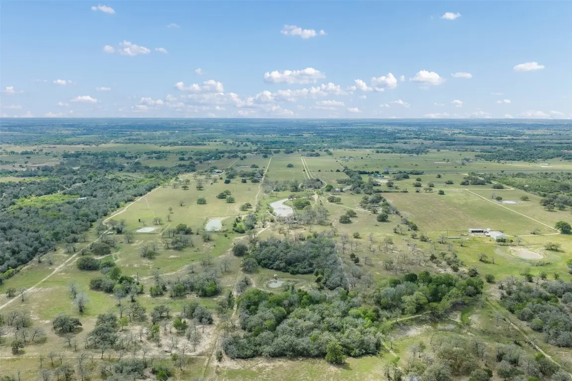 4361 Us Highway 77 S, Hallettsville, TX 77964 - #1