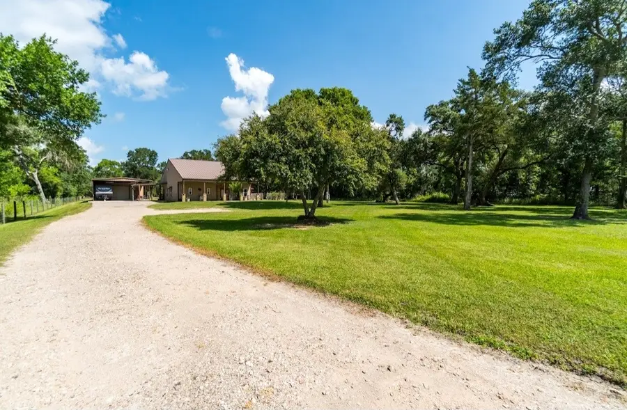 6470 County Road 3, Sweeny, TX 77480 - #2