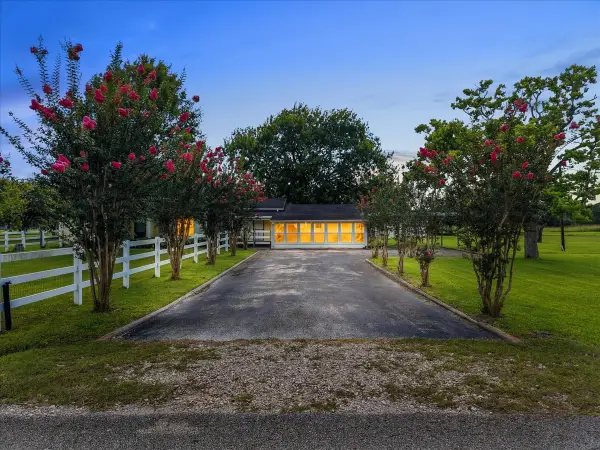 5822 Avenue P, Santa Fe, TX 77510