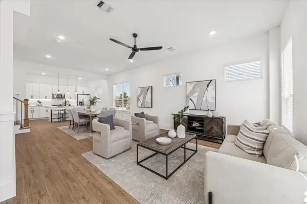 5627 Azores, Houston, TX 77091