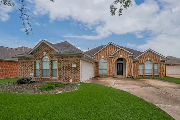 311 N Esplanade Lane, Stafford, TX 77477