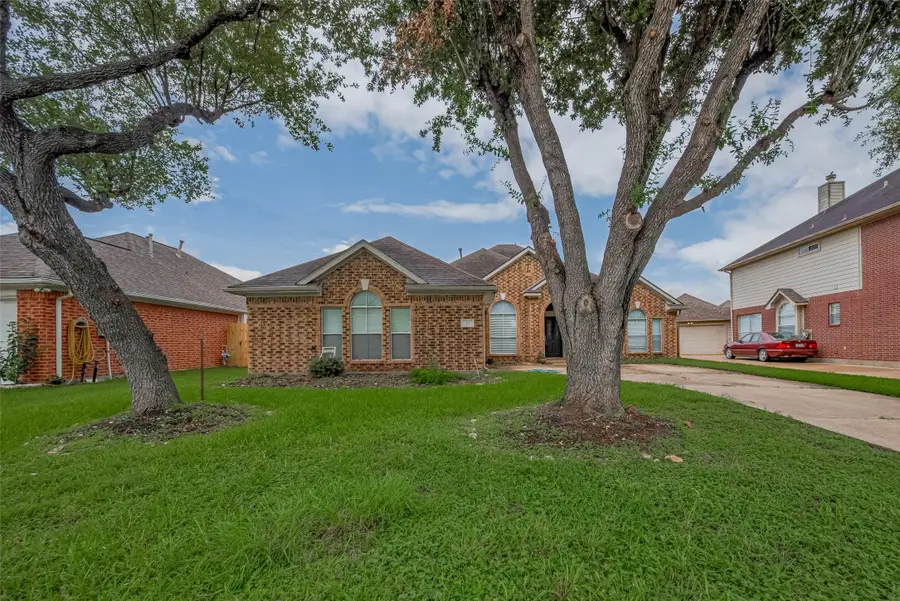 311 N Esplanade Lane, Stafford, TX 77477 - #3