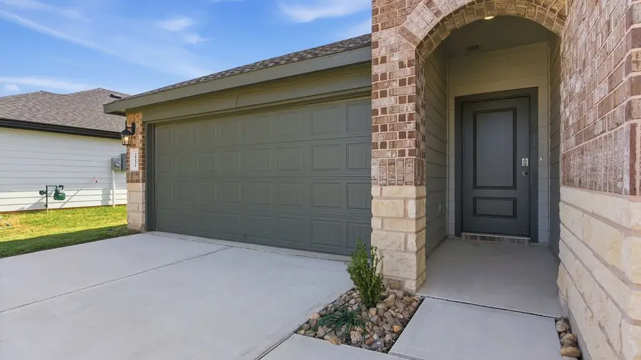 3819 Comila Cross Ct, Fulshear, TX 77441 - Image #3