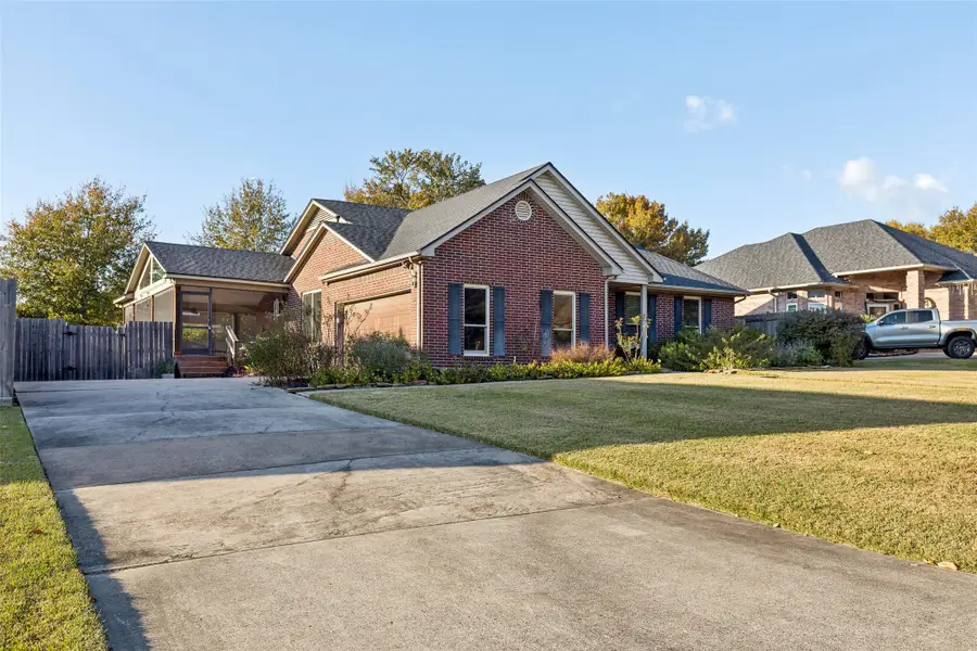 7112 Pleasure Lake Drive, Willis, TX 77318 - Image #3