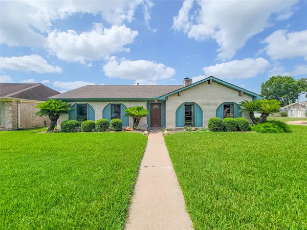 9202 Benning Drive, Houston, TX 77031