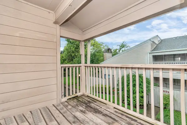 9557 Pagewood Lane #9557, Houston, TX 77063