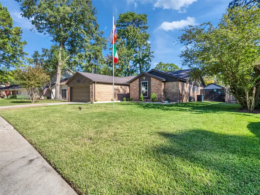 15102 Rolling Oaks Drive, Houston, TX 77070 - Image #2