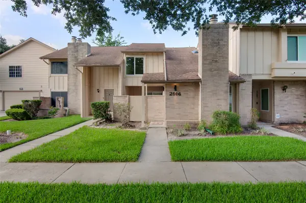 2916 Windchase Blvd 7, Houston, TX 77082