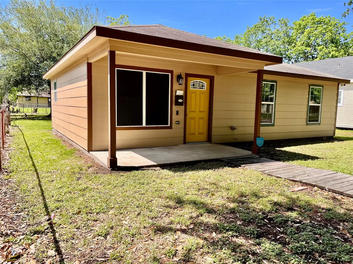 821 W 15th Street, Port Arthur, TX 77640 - #1