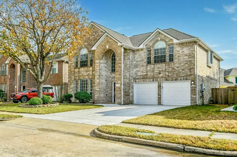 815 Robins Way, Stafford, TX 77477 - #2