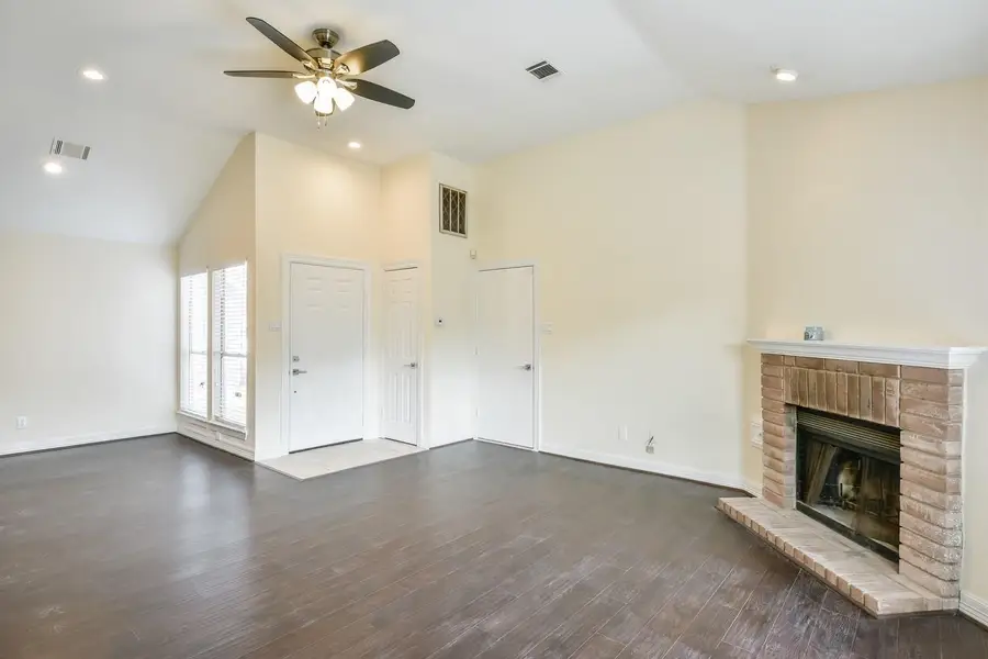 6325 Southwood Court N, Houston, TX 77035 - Image #2