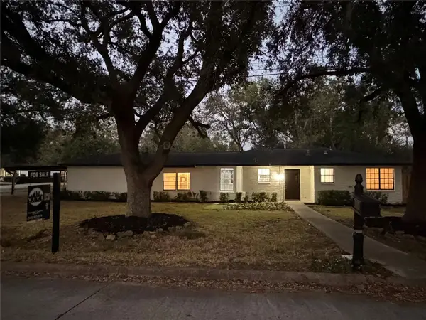 205 Morningside Drive, Friendswood, TX 77546