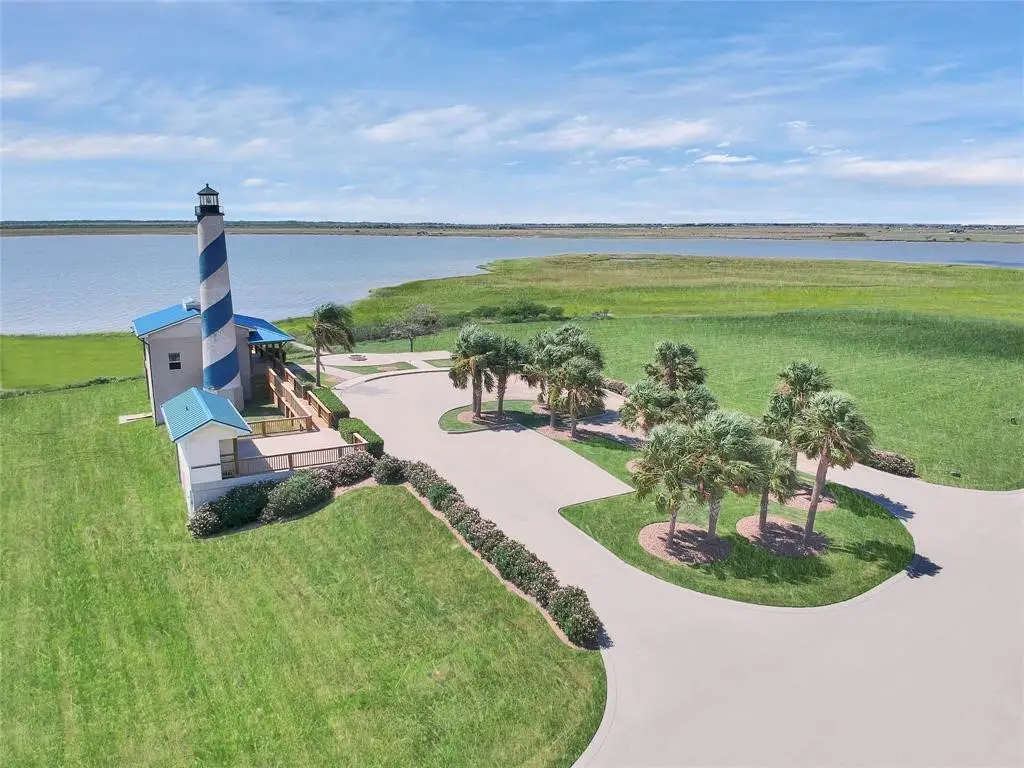 3011 Palm Coast Lane, Palacios, TX 77465 - Image #1