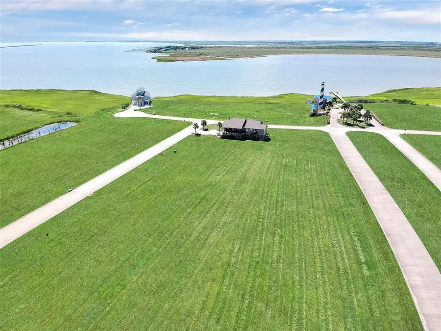 3011 Palm Coast Lane, Palacios, TX 77465 - Image #2