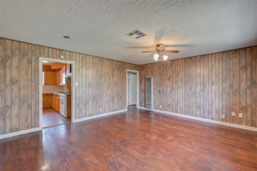 4905 Brinkley Street, Houston, TX 77033 - #2
