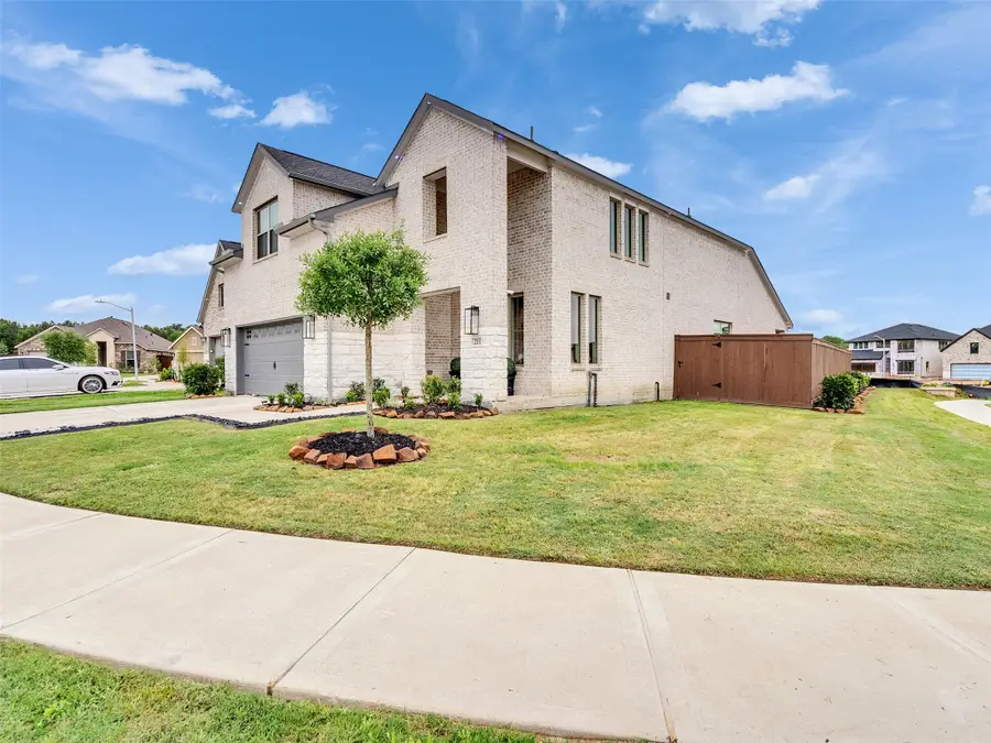 211 Vista Knoll Court, New Caney, TX 77357 - #2