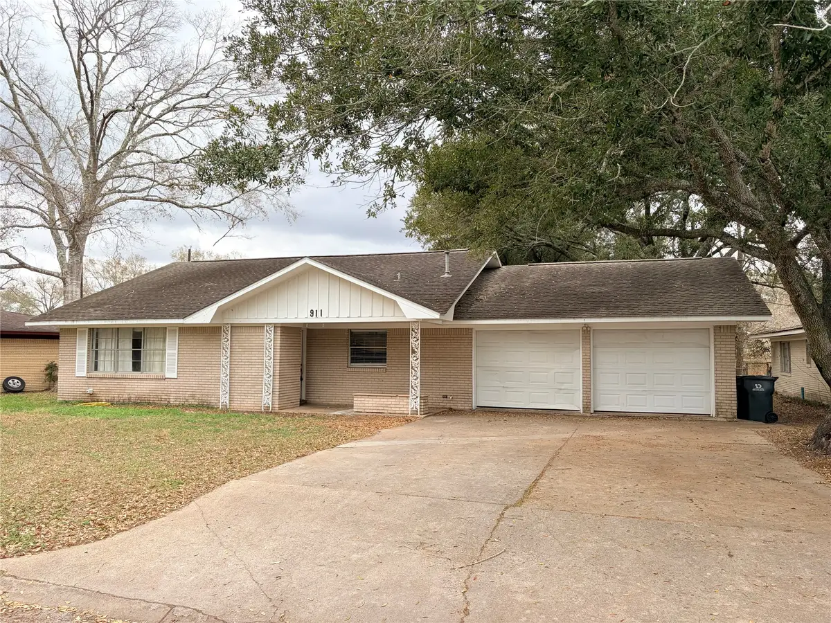 911 Roberts Street, El Campo, TX 77437 - #1