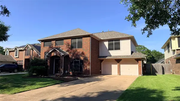 106 Crimson Bay Drive, League City, TX 77573