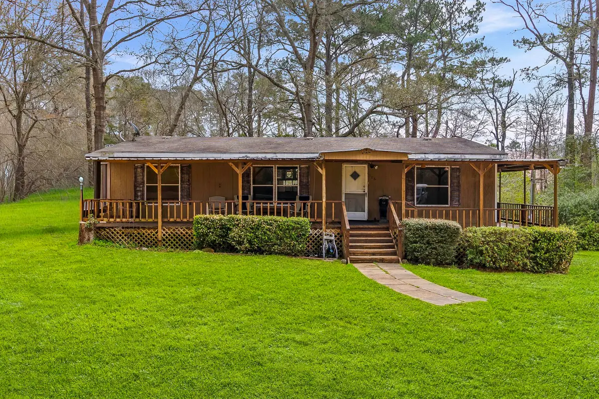 106 Jefferson Street, Livingston, TX 77351 - #1