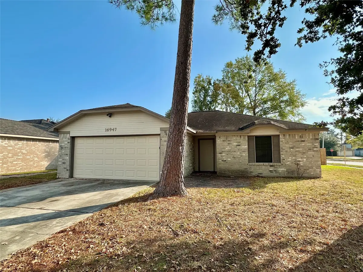 16947 Hummingbird, Conroe, TX 77385 - Image #1