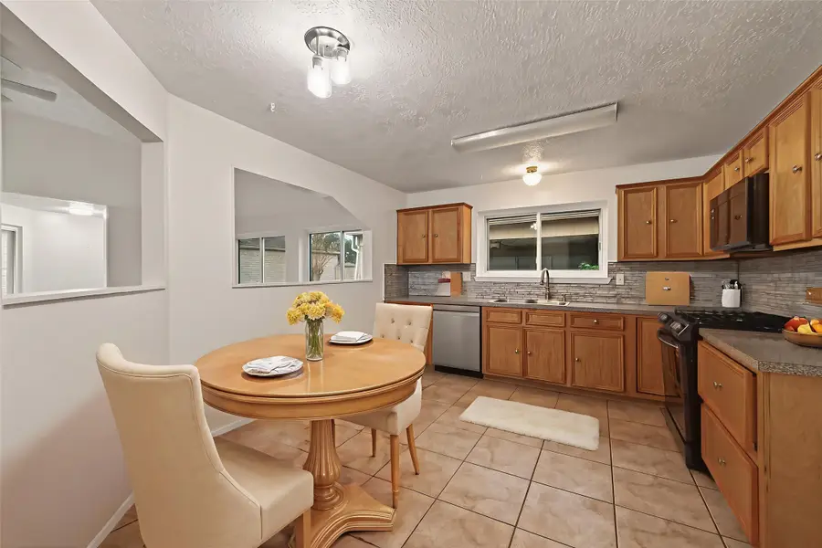 15818 Alta Mar Drive, Houston, TX 77083 - #3