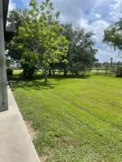 971 E Verdie Drive, Crystal Beach, TX 77650 - Image #3