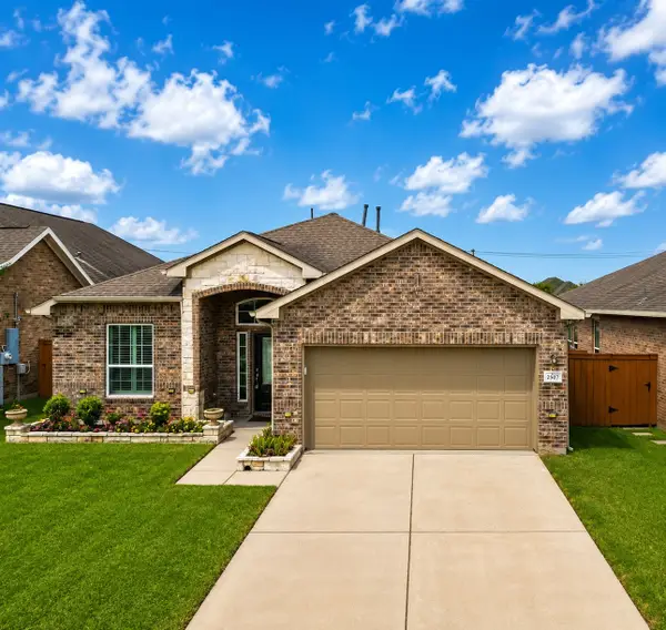2507 Galley Ridge Drive, Texas City, TX 77568
