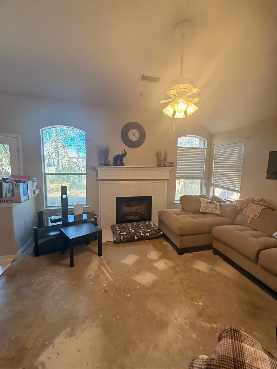 42 Camber Pine Pl Place, The Woodlands, TX 77382 - #3