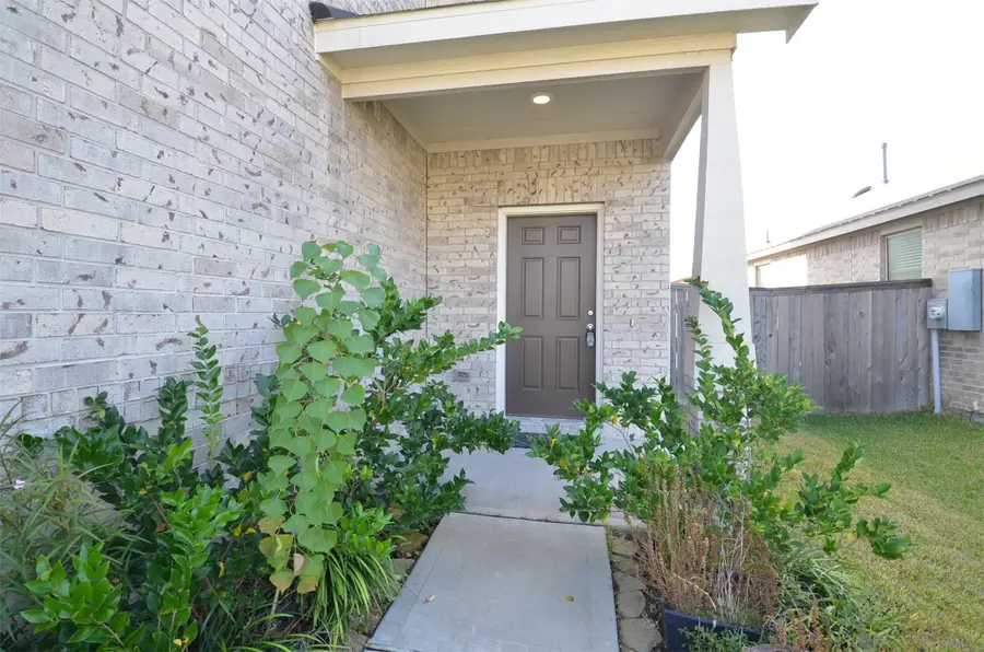 16412 Big Hickory Dr, Conroe, TX 77302 - #2