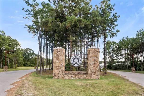 12775 Oak Barrel Road, Willis, TX 77378
