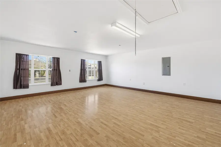 201 Green Oaks Loop, Fredericksburg, TX 78624 - Image #3