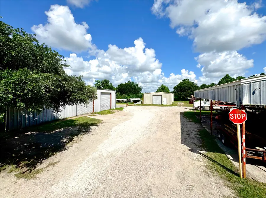 2052 County Road 540, Alvin, TX 77511 - #2