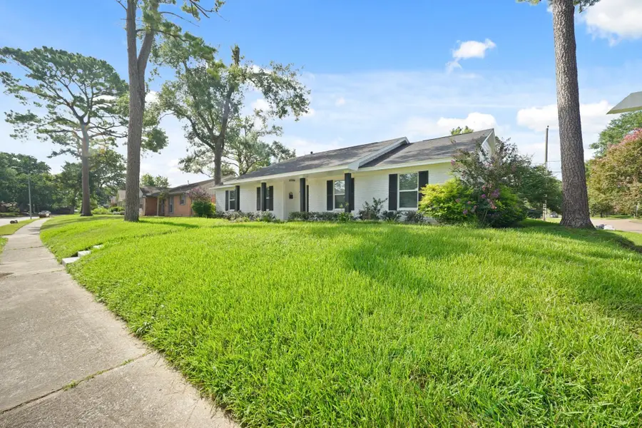 5943 Greenmont Drive, Houston, TX 77092 - Image #3