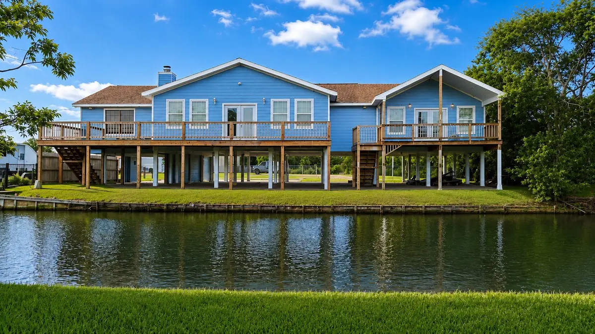 1615 Railroad Avenue, San Leon, TX 77539 - #1