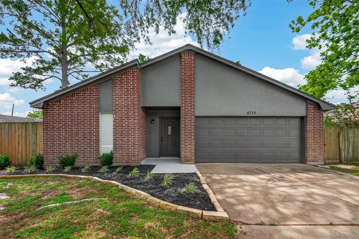 4714 39th Street E, Dickinson, TX 77539 - #1
