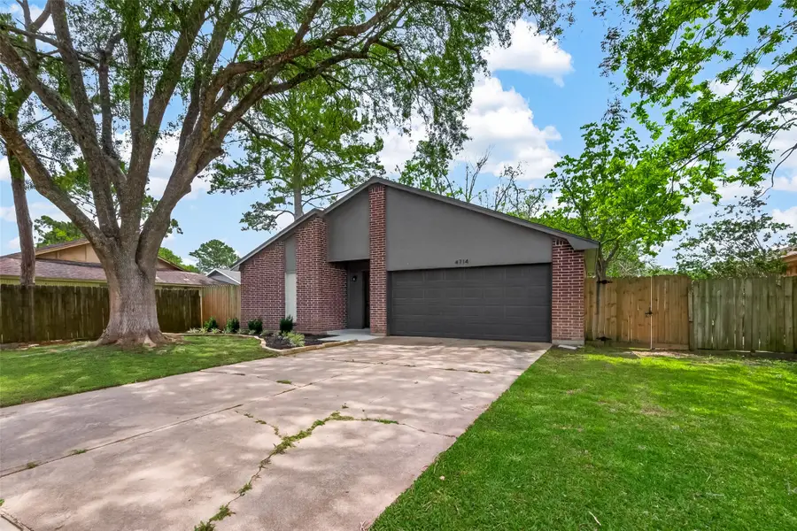 4714 39th Street E, Dickinson, TX 77539 - #3