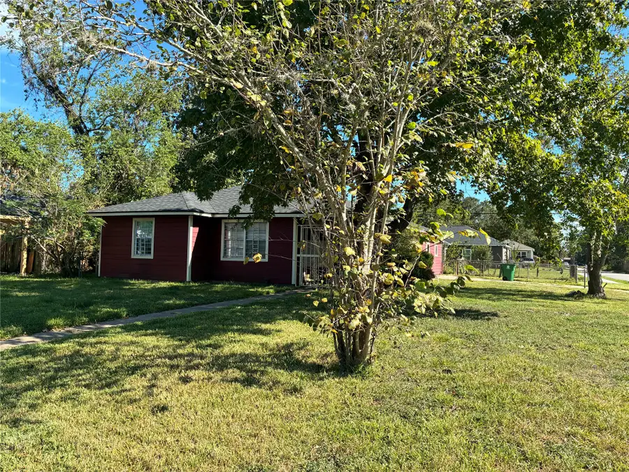 7302 Lakewood Drive, Houston, TX 77016 - #2