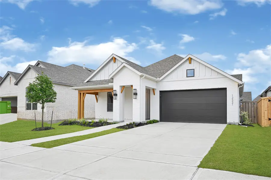 12331 Palmetto Dr, Baytown, TX 77523 - #2