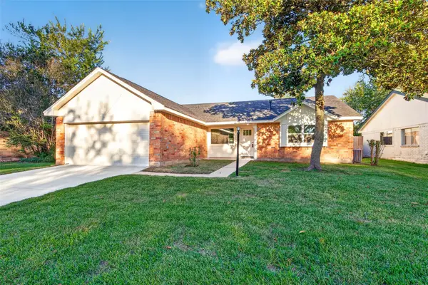 606 Old Colony Drive, Richmond, TX 77406