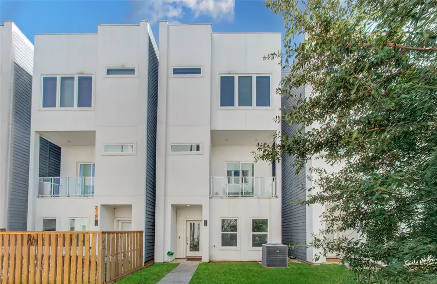 2116 Naomi Street #B, Houston, TX 77054 - Image #3