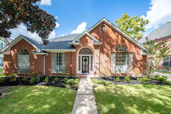 3311 Richland Drive, Sugar Land, TX 77478