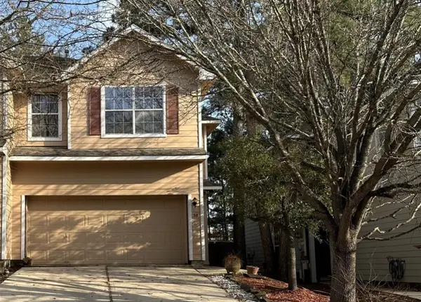 38 Blue Creek Place, The Woodlands, TX 77382