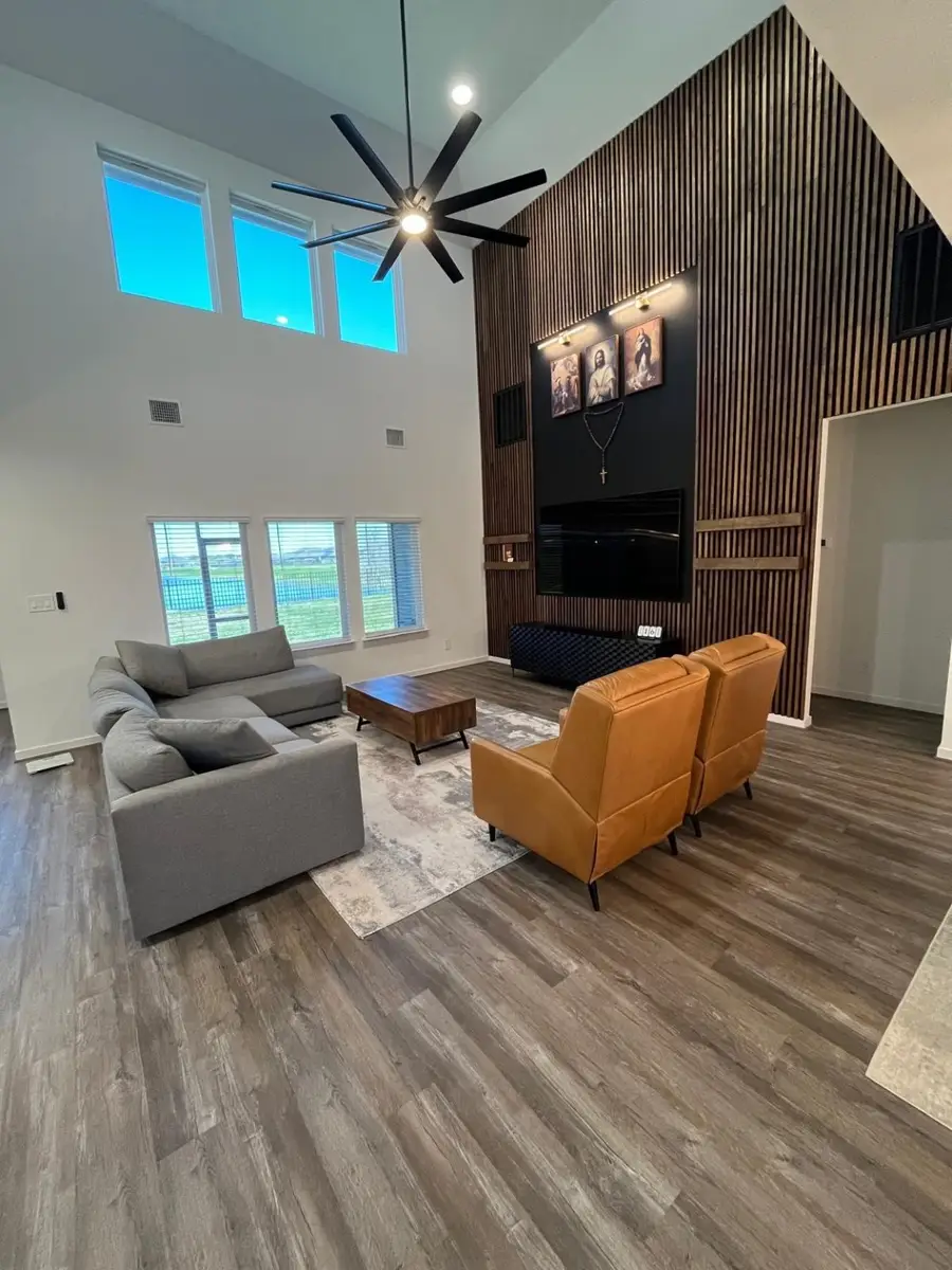 842 Dahlia Petal Drive, Missouri City, TX 77459 - Image #2