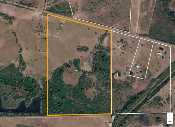 1186 Schindler Road, Alleyton, TX 78935