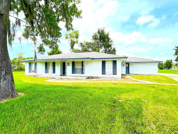316 Rabbit Trail, Lake Jackson, TX 77566