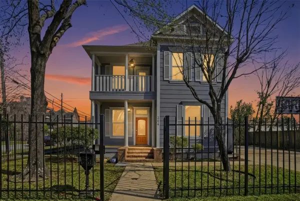 344 Harvard Street, Houston, TX 77007