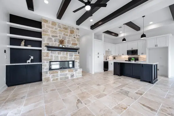 8903 Milby St, Needville, TX 77461